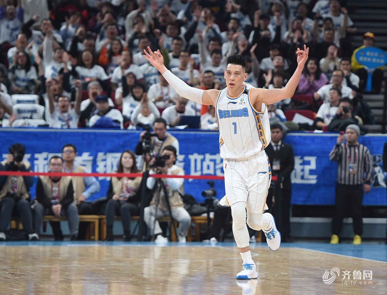 开云体育官网-CBA季后赛赛程吃紧，纽卡斯尔赛后完成体检，气氛紧张，训练强度明显提升(纽卡斯尔百度贴吧)